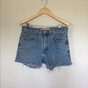 Women's Vintage Levi's 505 Straight-fit Shorts
